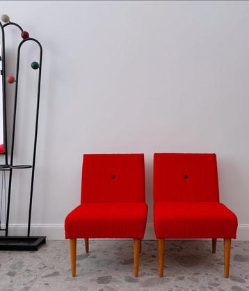 Paire de petits fauteuils vintage beschikbaar voor biedingen