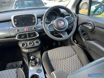 FIAT 500X middensoncole radio kachelpaneel rooster 2014+ beschikbaar voor biedingen