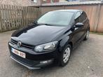 VW Polo 1.2 Benzine Airco + Navi GEKEURD, Auto's, Voorwielaandrijving, Euro 5, Zwart, Zwart