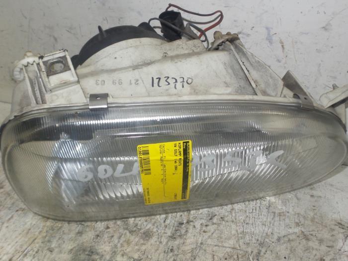 Koplamp rechts van een Volkswagen Golf, Auto-onderdelen, Verlichting, Volkswagen, Gebruikt, 3 maanden garantie, Ophalen of Verzenden