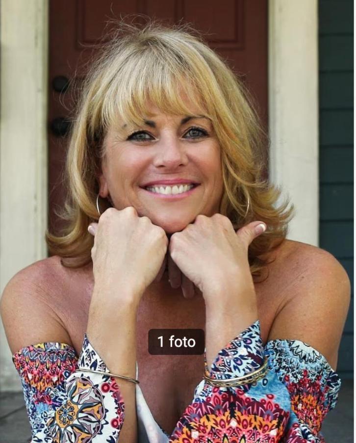 Ik zoek een vrouw van dezle foto, Diversen, Overige Diversen, Zo goed als nieuw, Ophalen