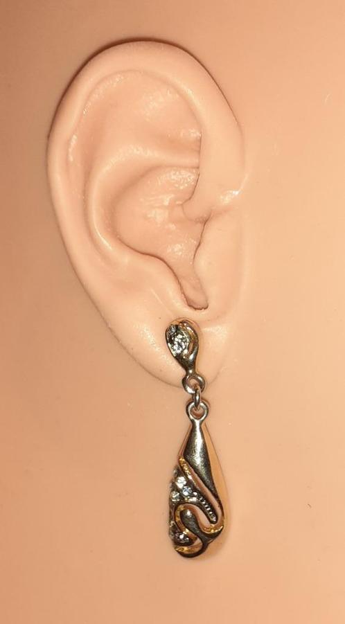 oorstekers vintage gouden druppel met diamantjes '70, Bijoux, Sacs & Beauté, Boucles d'oreilles, Comme neuf, Puces ou Clous, Or