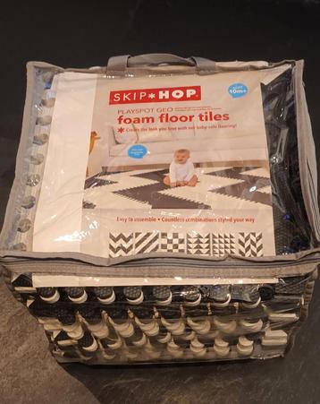 Speelmat foam Skip Hop Playspot Geo beschikbaar voor biedingen