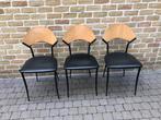 3 stoelen, Ophalen