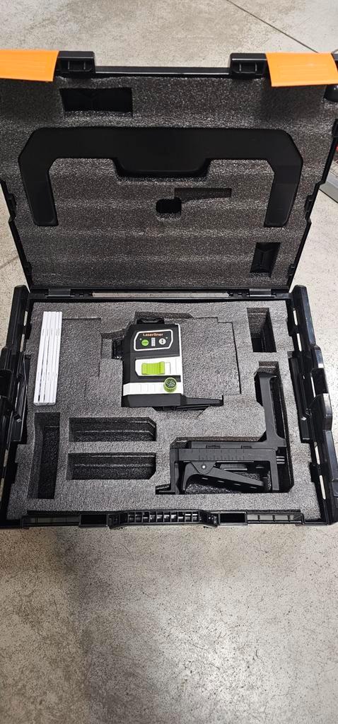 laserliner neuf avec 7 accessoires 18v, Doe-het-zelf en Bouw, Gereedschap | Overige machines, Nieuw, Ophalen