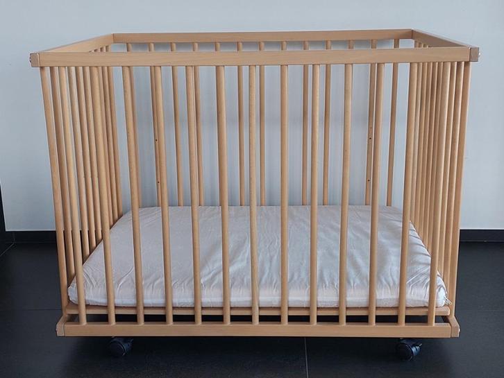 Baby park, Kinderen en Baby's, Babyparken, Zo goed als nieuw, Rechthoekig, In hoogte verstelbaar, Wieltjes, Ophalen