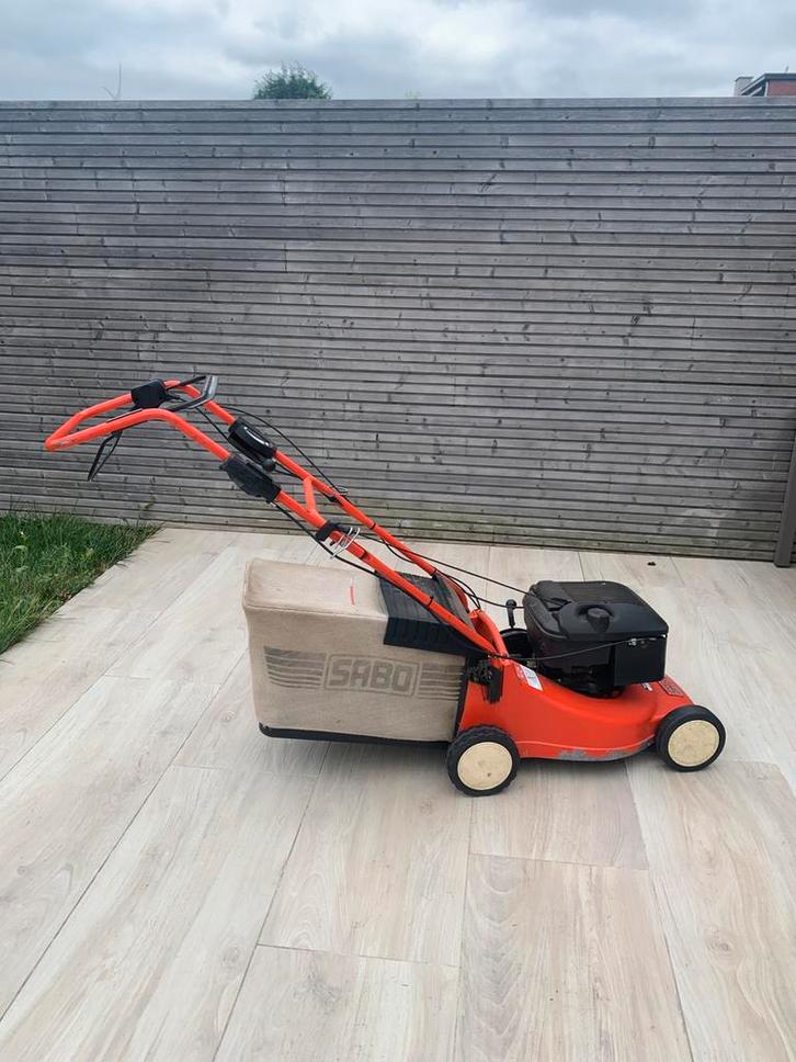 Laat het gras NIET groeien, Tuin en Terras, Grasmaaiers, Zo goed als nieuw, Ophalen