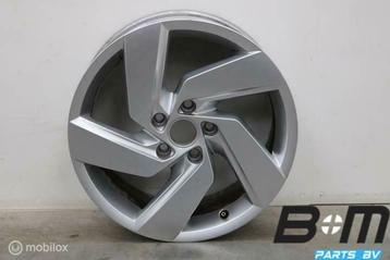 Originele 17 inch Richmond velg VW Golf 8 5H0601025E beschikbaar voor biedingen