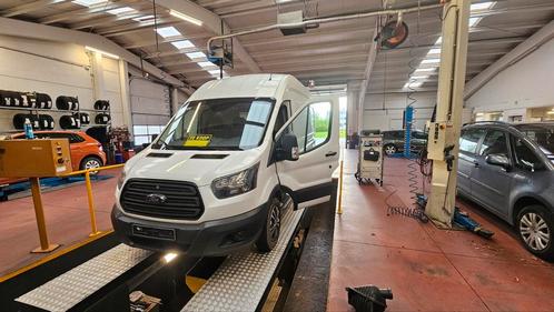 Ford transit, Auto's, Bestelwagens en Lichte vracht, Particulier, ABS, Achteruitrijcamera, Airbags, Airconditioning, Bluetooth