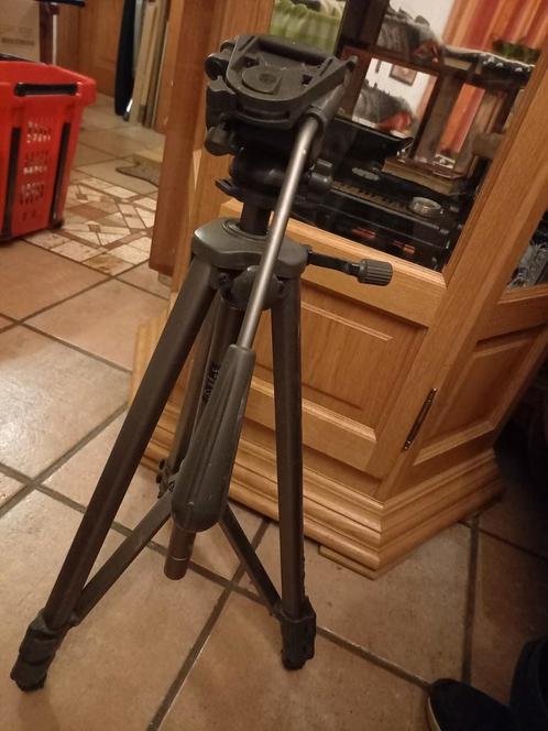 Trépied pour vidéo action, Audio, Tv en Foto, Fotografie | Statieven en Balhoofden, Zo goed als nieuw, Driepoot, Ophalen of Verzenden