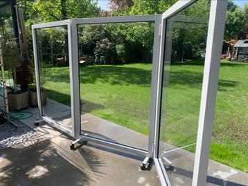 Verplaatsbaar glazen windscherm, Ophalen, Uittrekbaar, Gebruikt