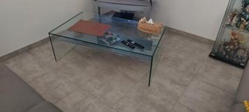 Glazen salontafel beschikbaar voor biedingen