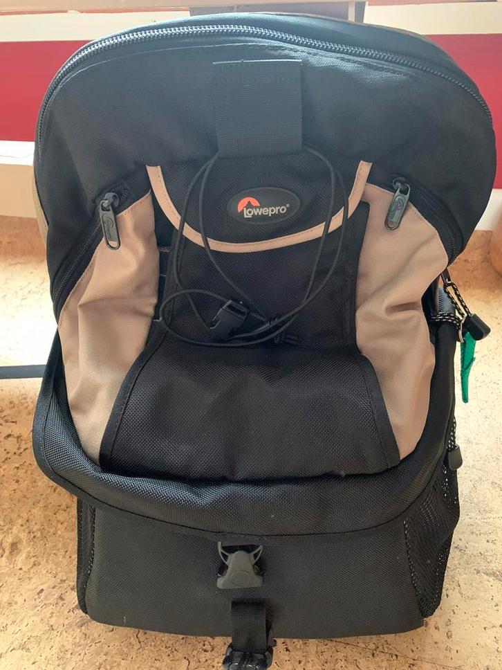 LowePro rugzak, Audio, Tv en Foto, Foto | Cameratassen, Zo goed als nieuw, Rugtas, Lowepro, Ophalen
