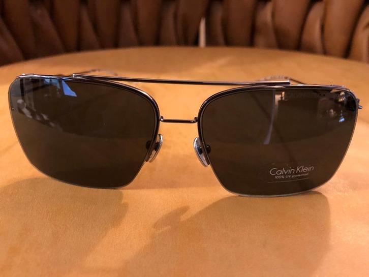 NIEUWE EXCLUSIEVE Calvin Klein ZONNEBRIL CKNYC8051S 015, Handtassen en Accessoires, Zonnebrillen en Brillen | Heren, Nieuw, Zonnebril