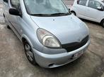 Toyota Yaris Verso, Boîte manuelle, Argent ou Gris, 4 portes, Tissu