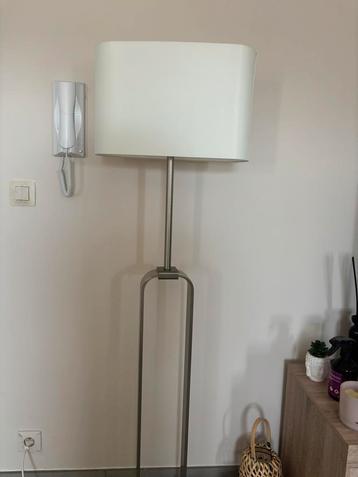 Lampe  beschikbaar voor biedingen