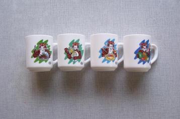 4 vintage tassen van Esso  beschikbaar voor biedingen