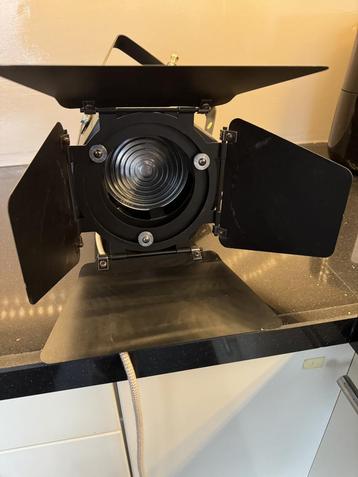 StageBeam MK!! Fresnel  incl dimmer 1000 W