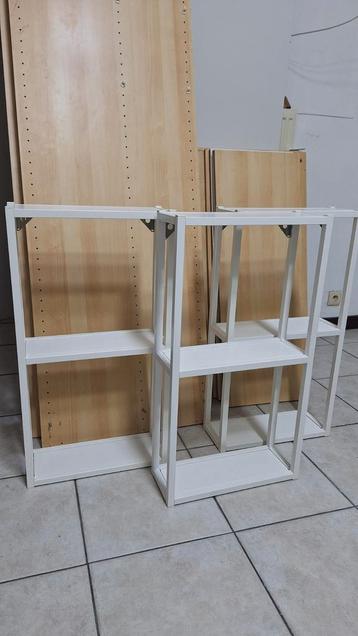 Set van 3 witte Enhet Ikea wandplanken beschikbaar voor biedingen