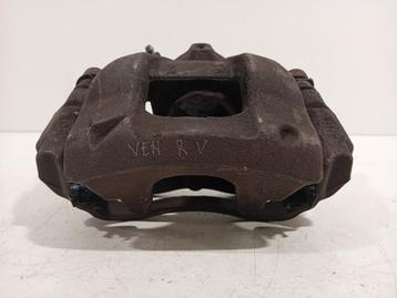 REMKLAUW RECHTS VOOR Toyota Avensis Wagon (T27) beschikbaar voor biedingen