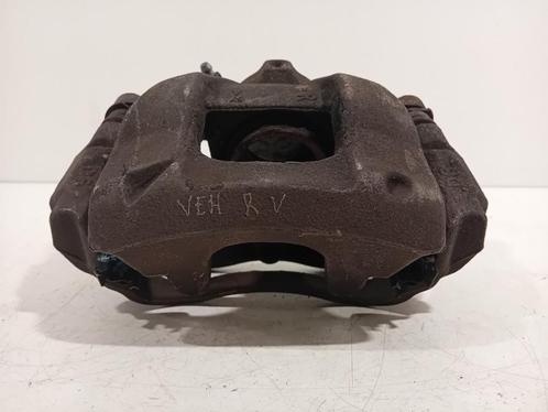 REMKLAUW RECHTS VOOR Toyota Avensis Wagon (T27), Auto-onderdelen, Remmen en Aandrijving, Toyota, Gebruikt