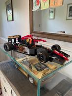 F1 1/8 Ferrari Alesi métal 60 cm, Hobby en Vrije tijd, Ophalen, Zo goed als nieuw, Auto