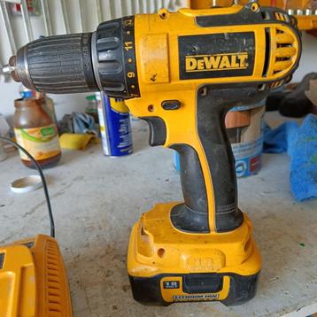Deawlt 18 Volt boor - schroefmachine beschikbaar voor biedingen