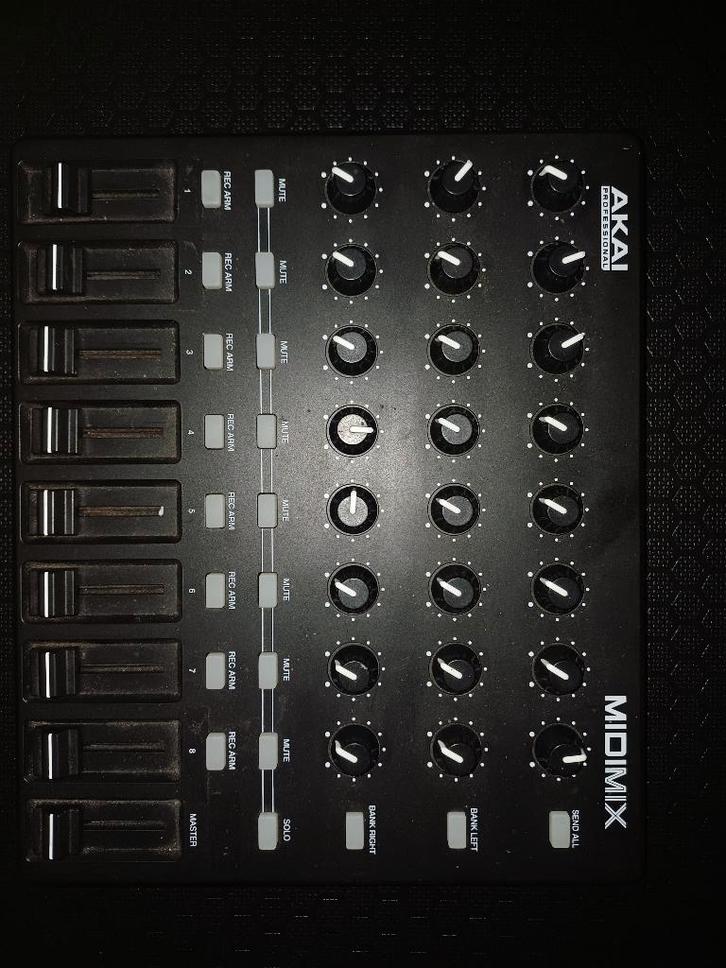 AKAI Professional midimix, Musique & Instruments, Claviers, Comme neuf, Autres nombres, Enlèvement