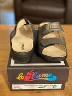 2 paar dames pantoffels maat 39, Plume, Overige kleuren, Instappers, Nieuw