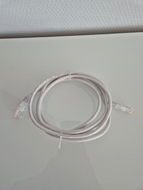 Câble Ethernet RJ45 – Réseau / Internet – Blanc, Computers en Software, Pc- en Netwerkkabels, Gebruikt, Ophalen of Verzenden