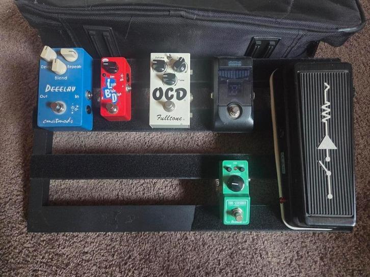 Diverse pedalen - Gratis pedalboard, Muziek en Instrumenten, Effecten, Ophalen