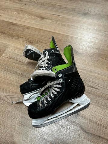 Volledige set ijshockey beschikbaar voor biedingen