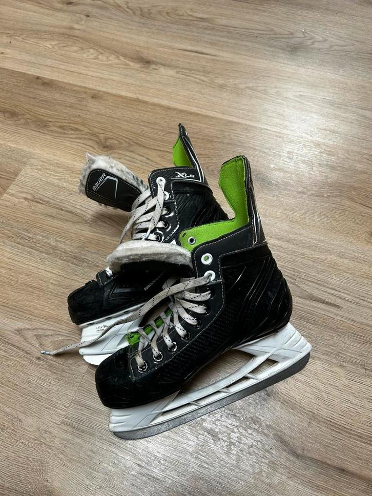 Volledige set ijshockey, Sport en Fitness, Schaatsen, Zo goed als nieuw, IJshockeyschaatsen, Bauer, Ophalen