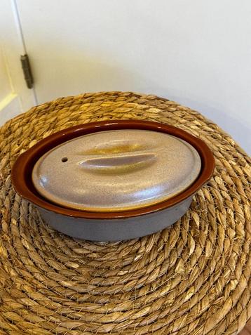 la Bourguignonne, Franse keramische tafelterrine beschikbaar voor biedingen