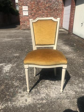 stoelen beschikbaar voor biedingen