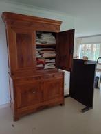 Antieke kast, Antiek en Kunst, Ophalen of Verzenden