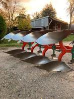 Kverneland en Duro 4 schaar ploegen, Zakelijke goederen, Landbouw | Werktuigen, Ophalen, Akkerbouw, Grondbewerking