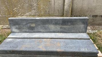 Bord stenen  beschikbaar voor biedingen