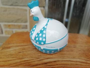 Sympathique poule en céramique très décorative "Miss Bikini"