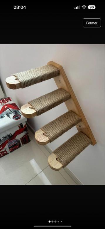 Escalier a griffoir pour chat beschikbaar voor biedingen