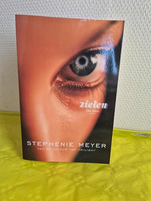 Stephenie Meyer - Zielen, Boeken, Kinderboeken | Jeugd | onder 10 jaar, Zo goed als nieuw, Ophalen