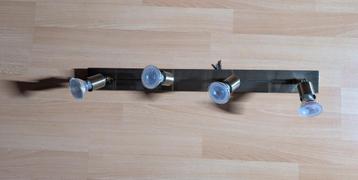 Verlichtingsarmatuur met 4 spothouders beschikbaar voor biedingen