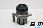 Waterpomp VW Passat CC 038121019E, Gebruikt