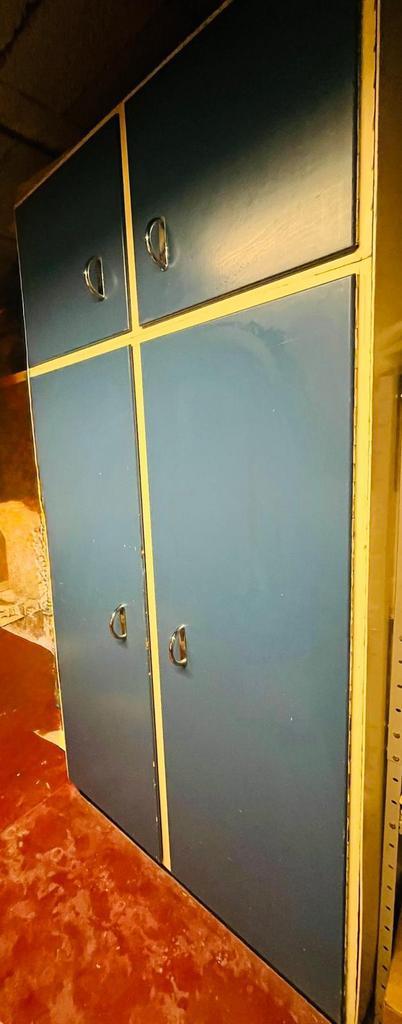 CUBEX KAST jaren 50 zeldzaam, Huis en Inrichting, Kasten | Lockerkasten, Gebruikt, Ophalen