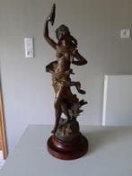 Auguste Moreau - fakkeldraagster, Bronze, Enlèvement