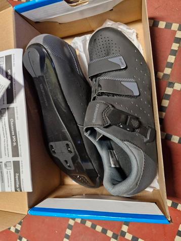 Shimano fietsschoenen maat 42 nieuw beschikbaar voor biedingen