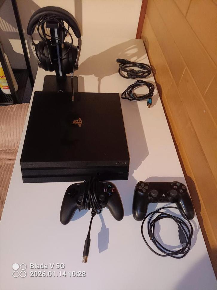 Gaming set PS4 Pro, Consoles de jeu & Jeux vidéo, Consoles de jeu | Sony PlayStation 4, Enlèvement