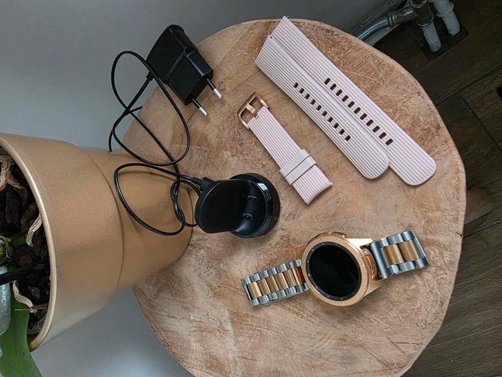 Samsung-horloge, Handtassen en Accessoires, Smartwatches, Zo goed als nieuw, Ophalen of Verzenden