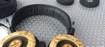 Grado Hemp met kabel adapter beschikbaar voor biedingen