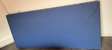 Matras beschikbaar voor biedingen